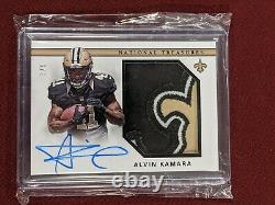 Alvin Kamara 2017 National Treasures #22 Saints RC Auto BLACK /5 RPA