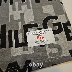 NWT New Orleans Saints Football Tommy Hilfiger Men's T-Shirt Medium New With Tag
